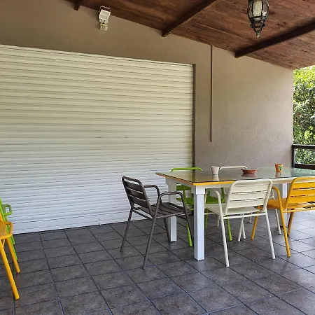 Casa Francelos Rois